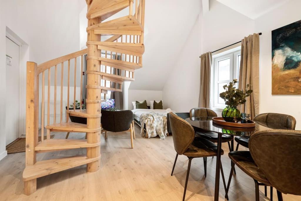 Appartement New! Well Eqipped Three Bedroom Penthouse! *